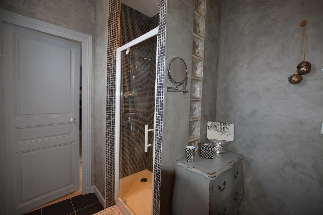 La Penesais Villa Beaumont-en-Veron Bagian luar foto
