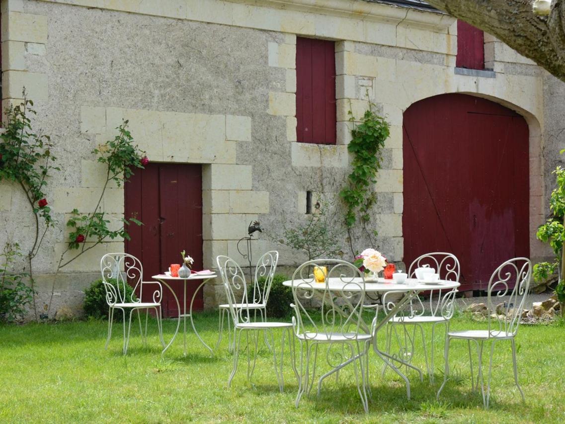 La Penesais Villa Beaumont-en-Veron Bagian luar foto